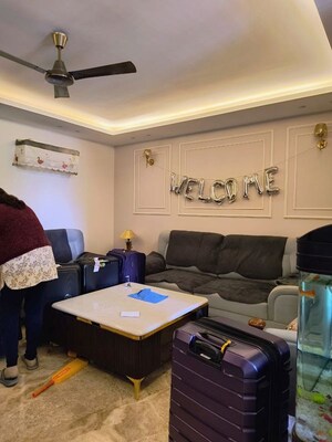 Team Area in 3 BHK Apartment at Omaxe The Nile, Sector 49 – for Rent