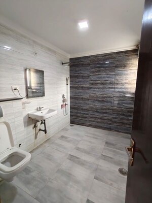 Bathroom in 4 BHK Apartment at Sector 6 Dwarka – for Rent
