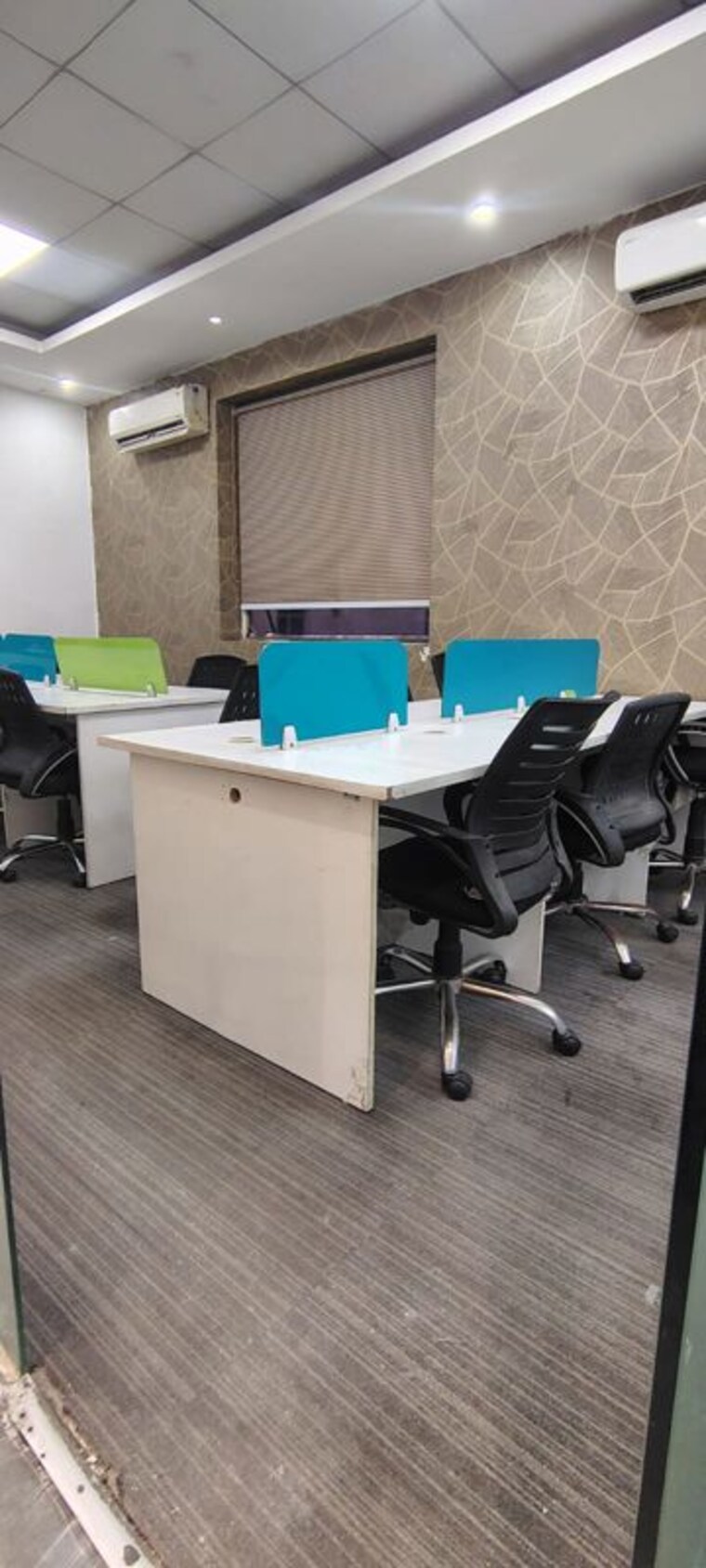 Team Area, sector 2 Commercial Office Space 1000 Sq.Ft. In Sector 2 Noida 10671515