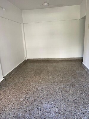 Room in 2 BHK Apartment at Bandra West – for Rent