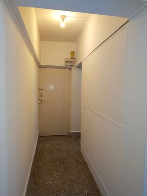  2 BHK Apartment at Bandra West – for Rent