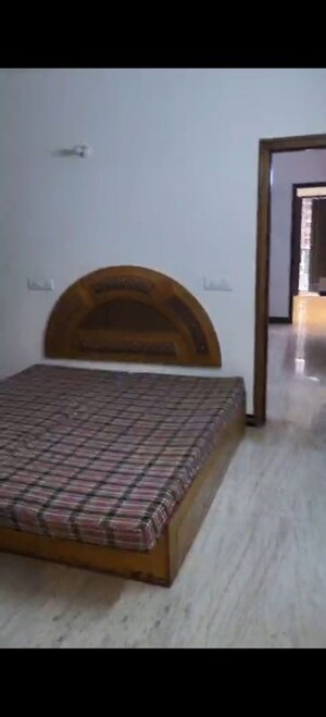 2 BHK Builder Floor For Rent in Lajpat Nagar I