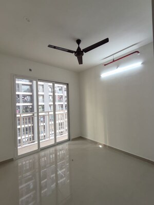Master Bedroom in 2 BHK Apartment at Puranik Grand Central, Vartak Nagar – for Rent