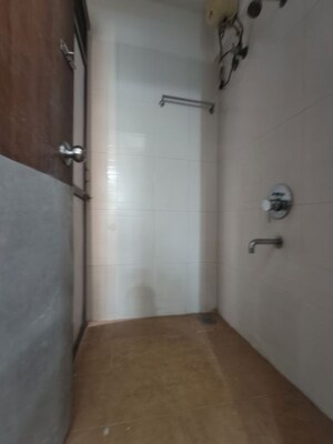 Room in 1 BHK Apartment at Lodha Casa Viva, Majiwada – for Rent