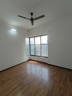 Room in 1 BHK Apartment at Lodha Casa Viva, Majiwada – for Rent