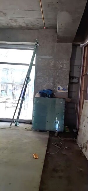 Team Area in  Showroom at Worli – for Sale