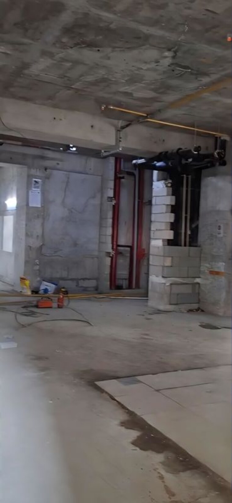 Team Area, worli Commercial Showroom 3500 Sq.Ft. In Worli Mumbai 10671702