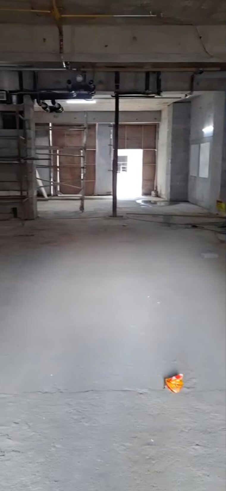 Team Area, worli Commercial Showroom 3500 Sq.Ft. In Worli Mumbai 10671702