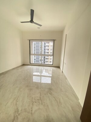 Room in 4 BHK Apartment at Shubh Nirvana, Viman Nagar – for Rent