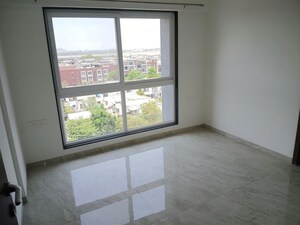 Room in 4 BHK Apartment at Shubh Nirvana, Viman Nagar – for Rent