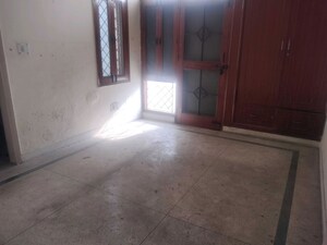 3 BHK Builder Floor For Rent in Sector 21