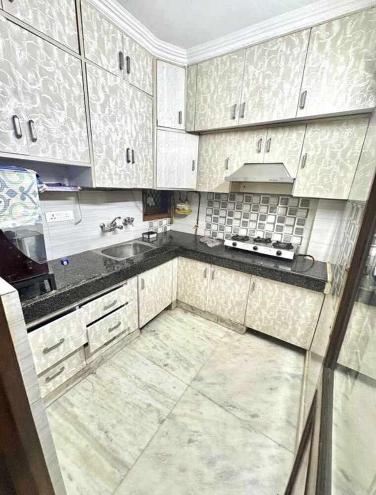Kitchen, subhash nagar 2 Bedroom 80 Sq.Yd. Builder Floor In Subhash Nagar Delhi 10671726