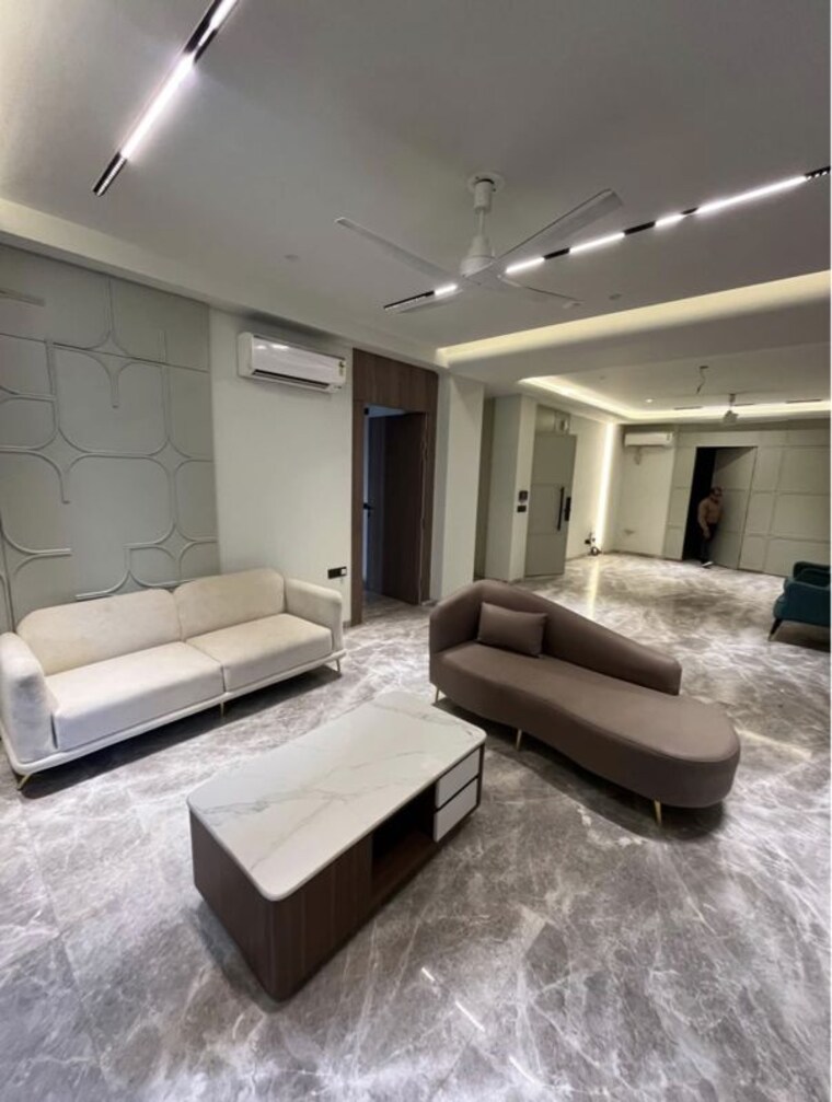 Bedroom, rajouri garden 4 Bedroom 280 Sq.Yd. Builder Floor In Rajouri Garden Delhi 10671760