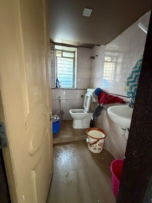 Bathroom in 5 BHK Apartment at Flower Valley Complex, Khopat – for Rent
