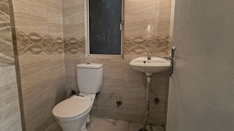 Bathroom, scc-sapphire 2 Bedroom 885 Sq.Ft. Apartment In Raj Nagar Extension Ghaziabad 10671784