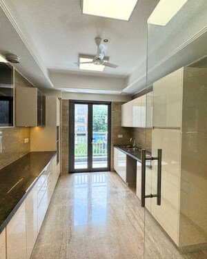 Kitchen in 4 BHK Builder Floor at Sector 21 – for Rent