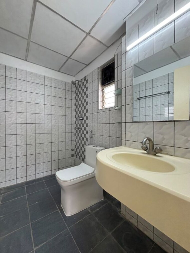 Bathroom, prestige-monte-carlo 3 Bedroom 1535 Sq.Ft. Apartment In Yelahanka Bangalore 10671840