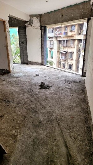 Room in 1 BHK Apartment at V Residences, Sion – for Sale