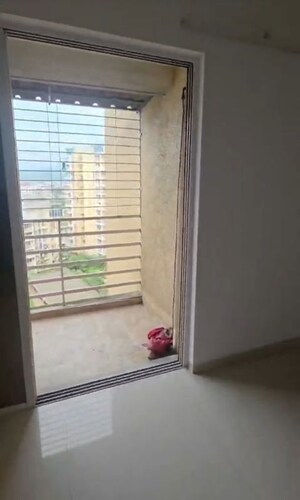 Room in 1 BHK Apartment at Geomatrix Silvercrest, Khanda Colony – for Sale