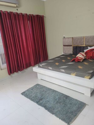 Bedroom in 2 BHK Builder Floor at Sector 22 – for Rent