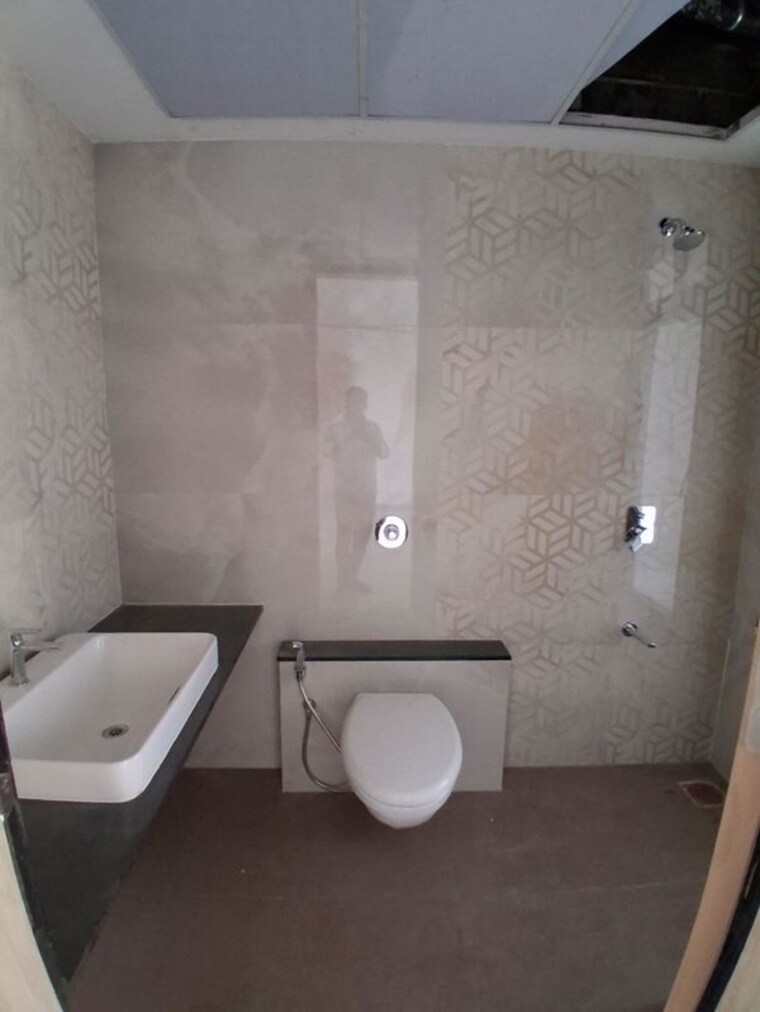 Bathroom, zen-elite 3 Bedroom 1150 Sq.Ft. Apartment In Kharadi Pune 10671927
