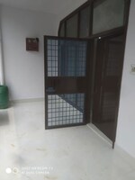 4 BHK +  250 Sq.Mt. Independent House in RWA Apartments Sector 27