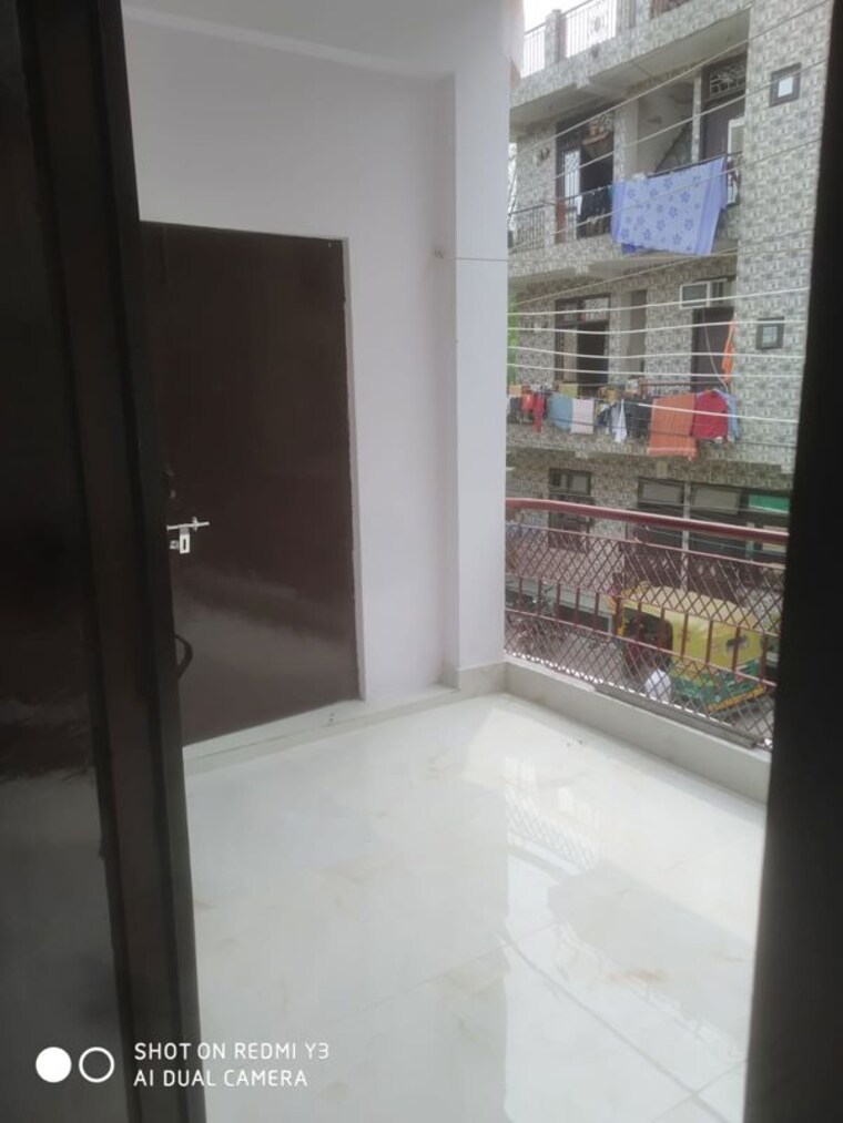 Balcony, rwa-apartments-sector-27 4 Bedroom 250 Sq.Mt. Independent House In Sector 27 Noida 10671915