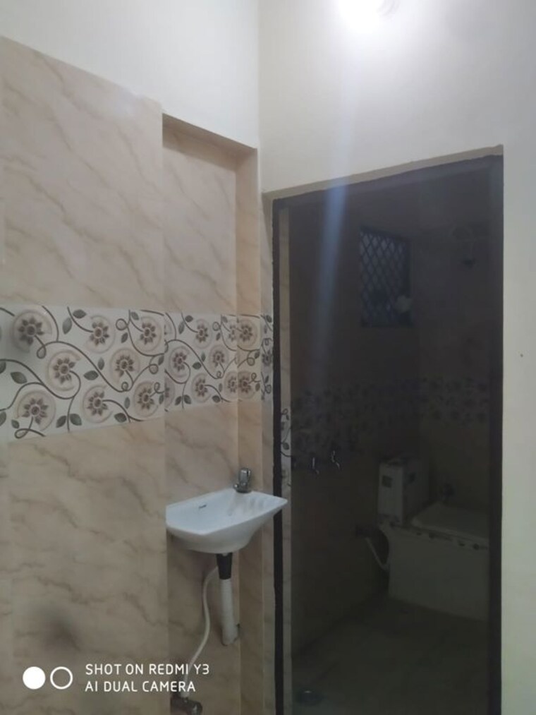 Bathroom, rwa-apartments-sector-27 4 Bedroom 250 Sq.Mt. Independent House In Sector 27 Noida 10671915