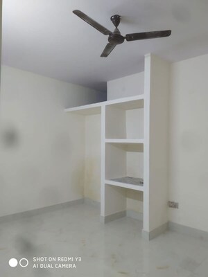 Room in 4 BHK Independent House at RWA Apartments Sector 27, Sector 27 – for Rent