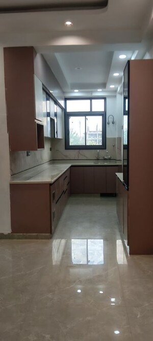Kitchen in 3 BHK Builder Floor at Sector 84 – for Sale