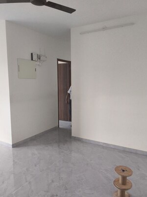 Room in 2 BHK Apartment at Jeevan Shobha Apartment, Borivali East – for Rent
