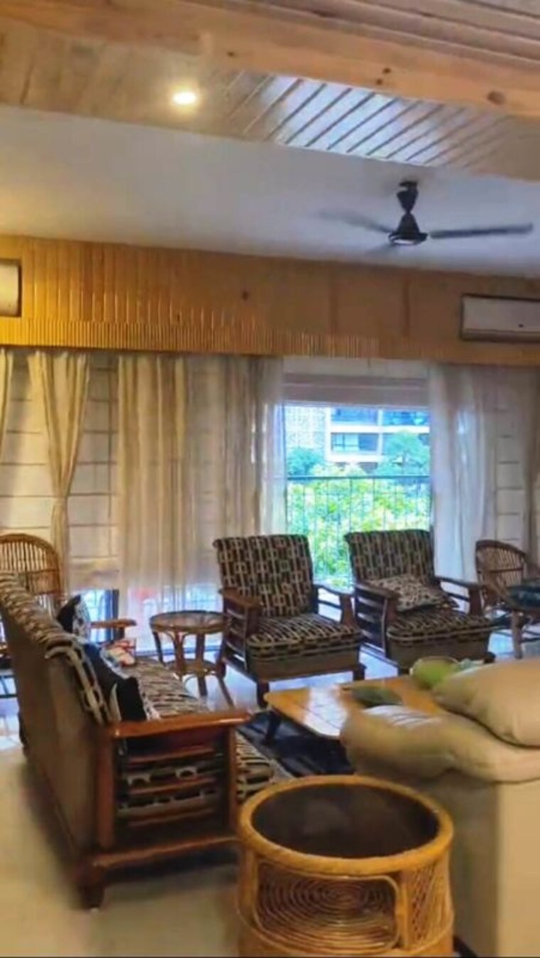 Living Room, ambuja-neotia-utalika-the-condoville 4 Bedroom 4100 Sq.Ft. Apartment In Mukundapur Kolkata 10671937