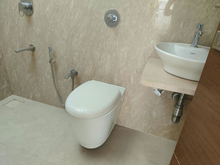 Bathroom, kabra-paradise 2 Bedroom 600 Sq.Ft. Apartment In Andheri West Mumbai 10671963