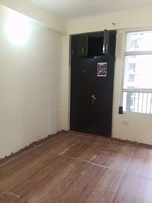 Room in 2 BHK Apartment at Galaxy North Avenue, Gaur City 1 – for Rent