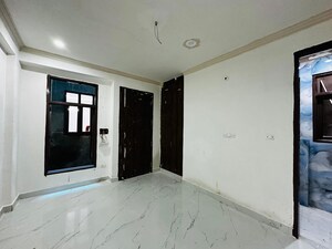 Room in 2 BHK Builder Floor at Neb Sarai – for Rent