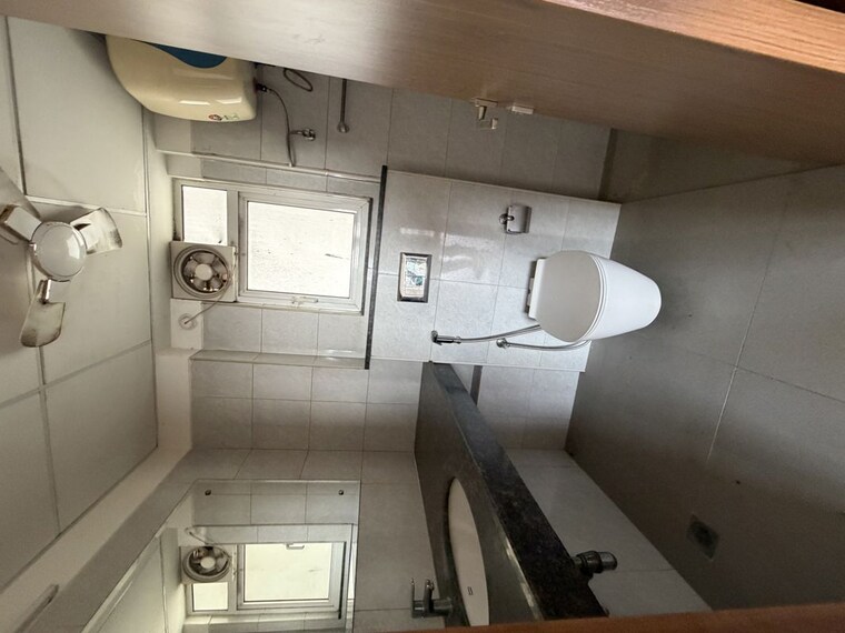 Bathroom, godrej-woods 4 Bedroom 2288 Sq.Ft. Apartment In Sector 43 Noida 10671948