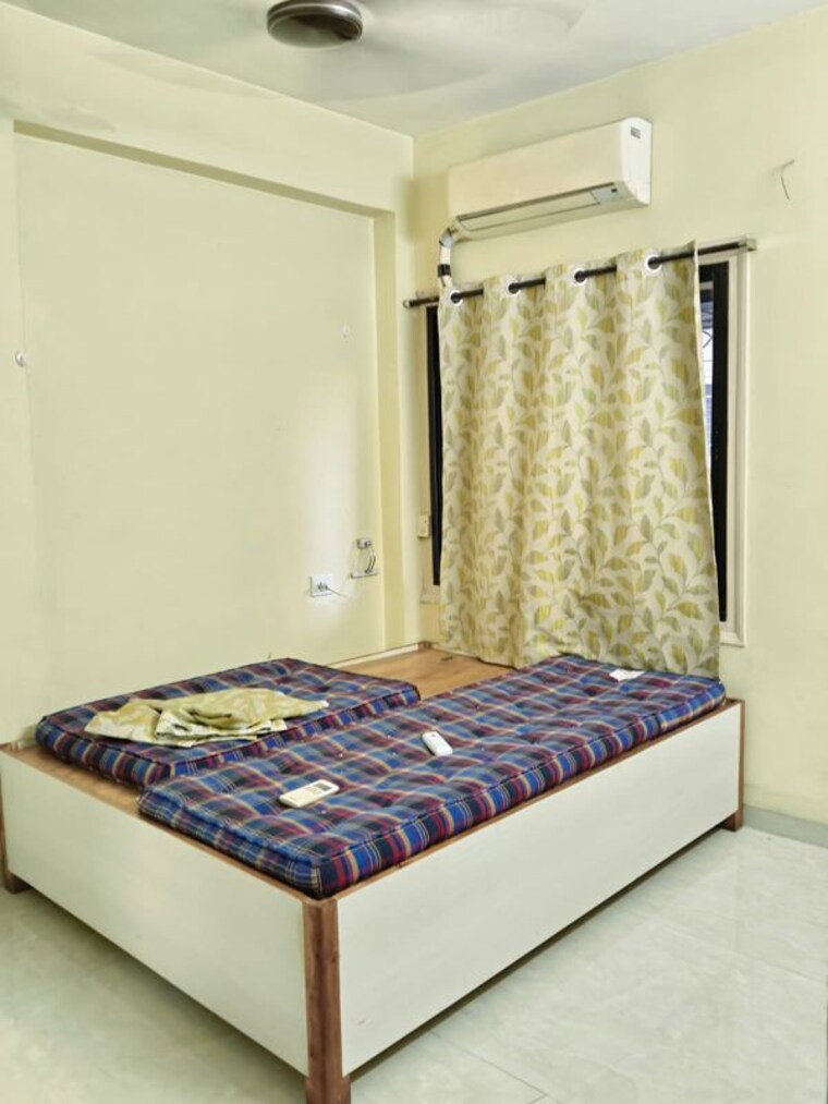 Bedroom, oswal-park 1 Bedroom 450 Sq.Ft. Apartment In Oswal Park Thane 10672006