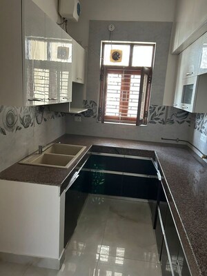 Kitchen in 2 BHK Builder Floor at Sector 57 – for Rent