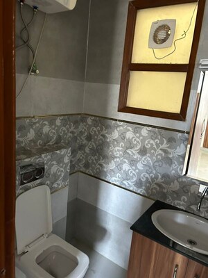 Kitchen in 2 BHK Builder Floor at Sector 57 – for Rent