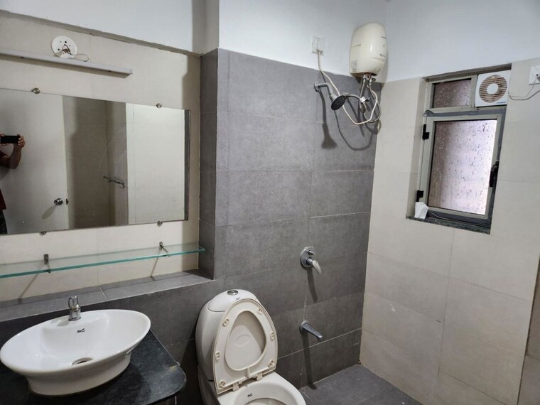 Bathroom, the-meadows 3 Bedroom 1815 Sq.Ft. Apartment In Near Vaishno Devi Circle On Sg Highway Ahmedabad 10672000