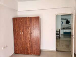Room in 3 BHK Apartment at The Meadows, Near Vaishno Devi Circle On Sg Highway – for Rent