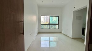 Room in 1 BHK Apartment at Kalpataru Immensa, Kolshet Road – for Sale