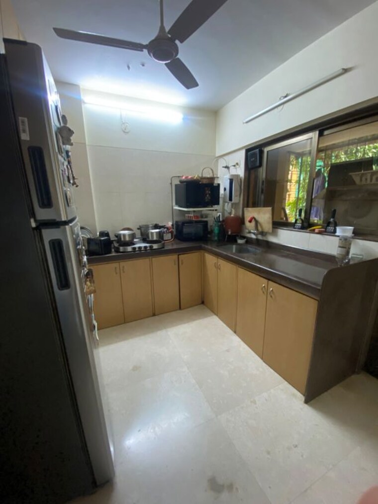 Kitchen, khar west 3 Bedroom 850 Sq.Ft. Apartment In Khar West Mumbai 10672010