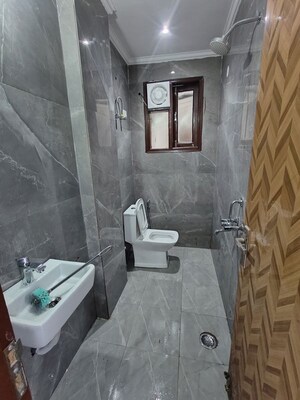 Bathroom in 1 BHK Builder Floor at Neb Sarai – for Rent