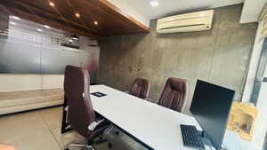  Office Space For Rent in Thaltej