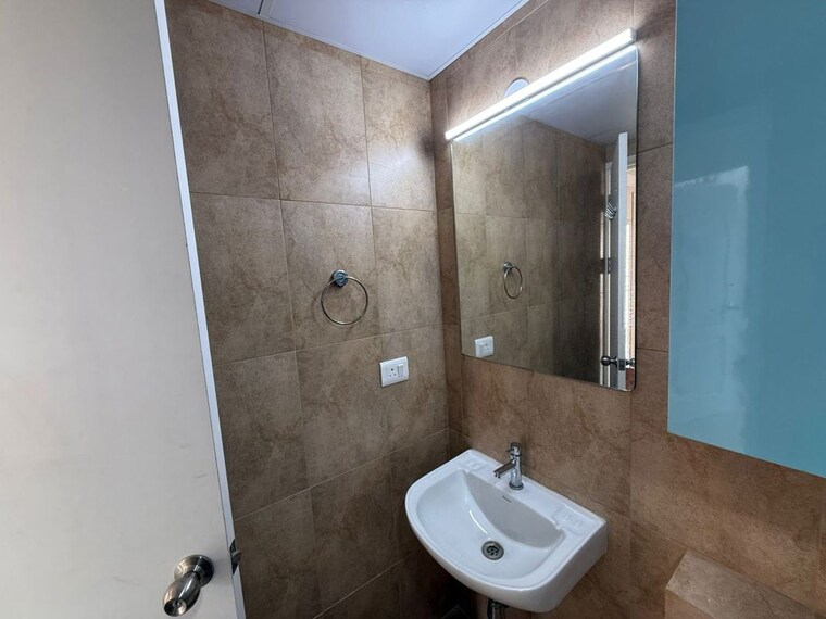 Bathroom, prestige-finsbury-park-hyde 2 Bedroom 994 Sq.Ft. Apartment In Bagaluru Bangalore 10672039
