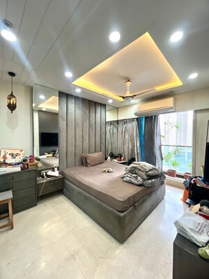 Bedroom in 4 BHK Apartment at Sheth Avalon, Laxmi Nagar – for Sale
