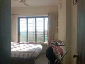 Master Bedroom in 2.5 BHK Apartment at Kalpataru Srishti, Mira Road – for Sale