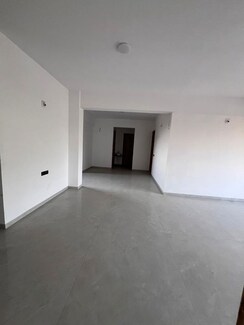 4 BHK +Apartment For Rent in Arpan Status Sky