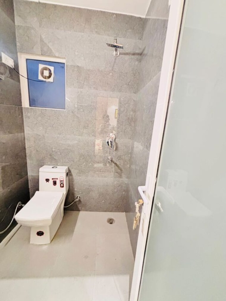 Bathroom, sector 57 2 Bedroom 700 Sq.Ft. Builder Floor In Sector 57 Gurgaon 10672057